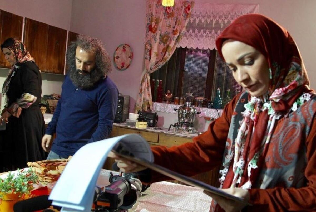 عکس زیرخاکی و کمیاب از پشت صحنه سریال پایتخت با حضور ۳ بازیگر محبوب آن