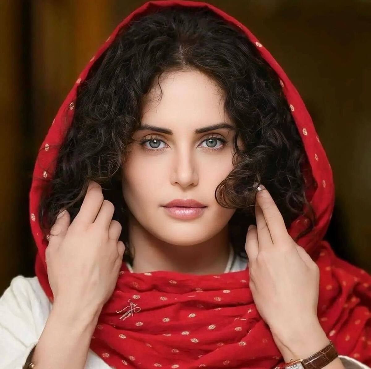 هدیه یک طرفدار خوش ذوق به الناز شاکردوست دیدن دارد! /هنرمند واقعی ایشونه