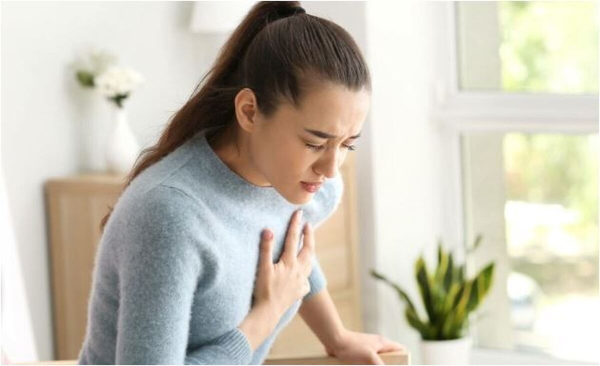 با سرفه کردن روند حمله قلبی را به تاخیر بی اندازید