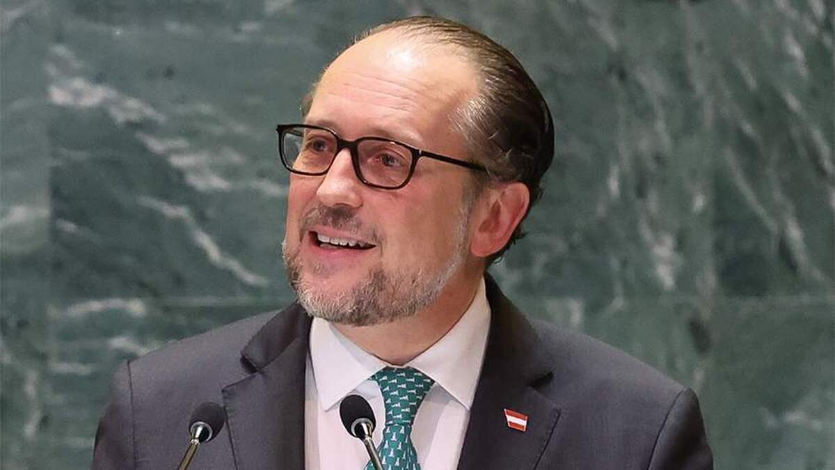 اتریش انتصاب شالنبرگ سرپرست وزارت امور خارجه را تایید کرد.