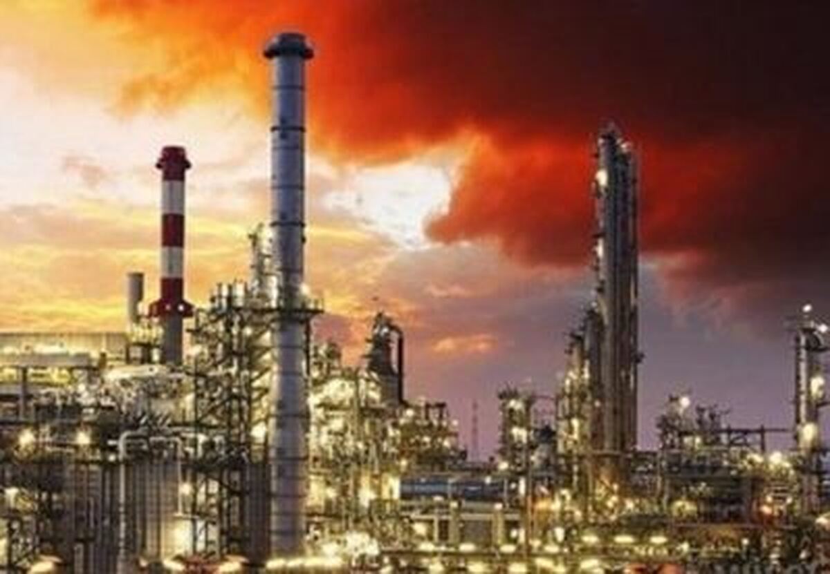 بازدید اعضای کمیسیون اقتصادی مجلس از پالایشگاه نفت بندرعباس