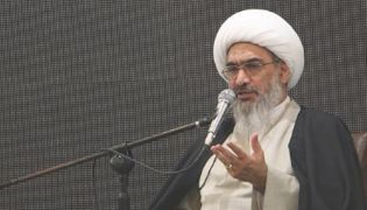 آیت الله صفایی بوشهری: دشمن به دنبال ایجاد روح ناامیدی در جامعه است