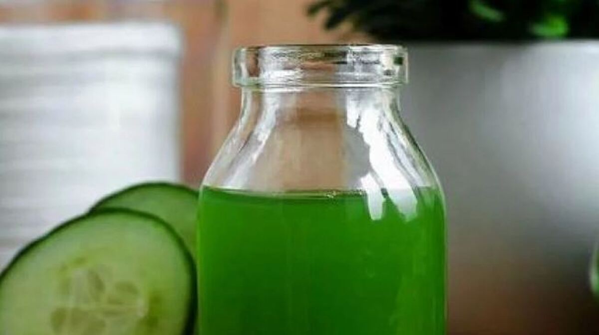 اگر بدانید آب خیار چه فوایدی دارد هر روز این نوشیدنی خوش رنگ را میل می‌کنید
