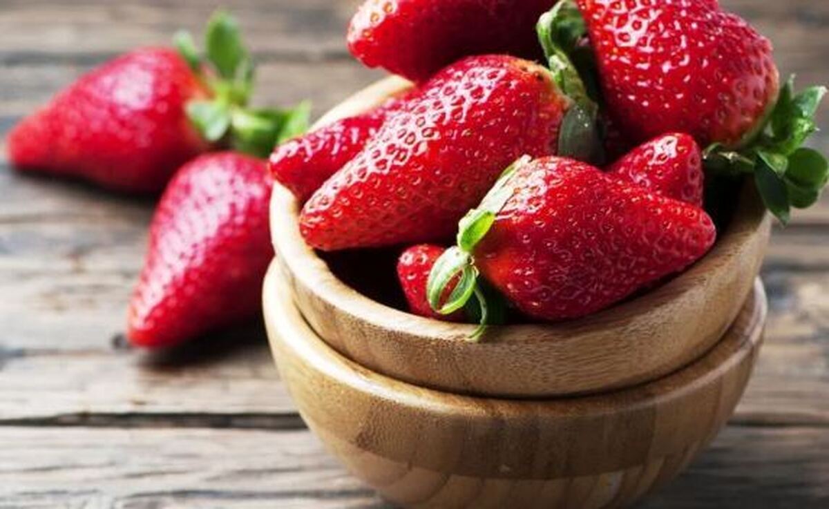 توجه / زنان باردار برای رشد بهتر و زیبایی جنین توت فرنگی بخورید