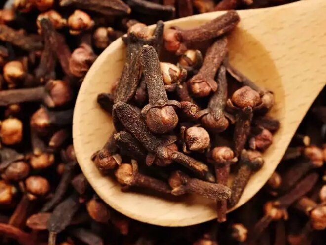روغن گل میخک به چه چیزهایی خوب است؟