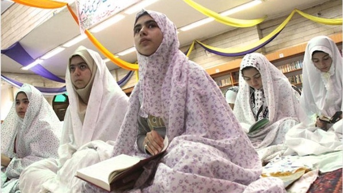 ۱۲۵۵۴ دانش آموز خراسان جنوبی معتکف شدند