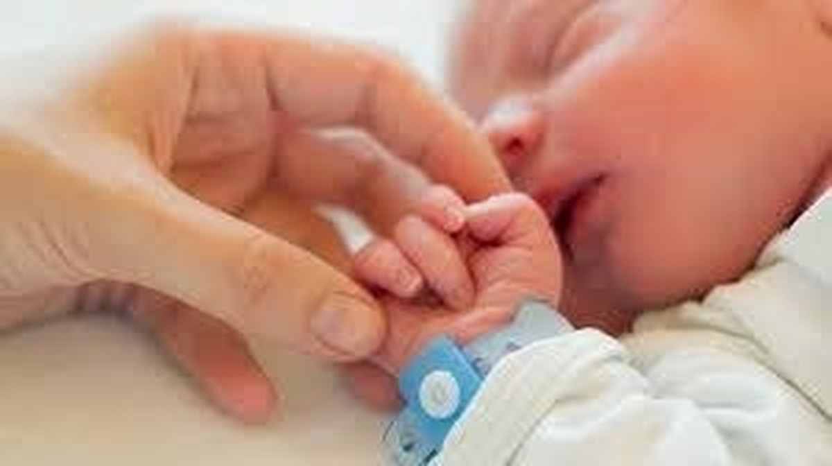 ۸۴ نوع فایده برای تغذیه نوزاد از شیر مادر!