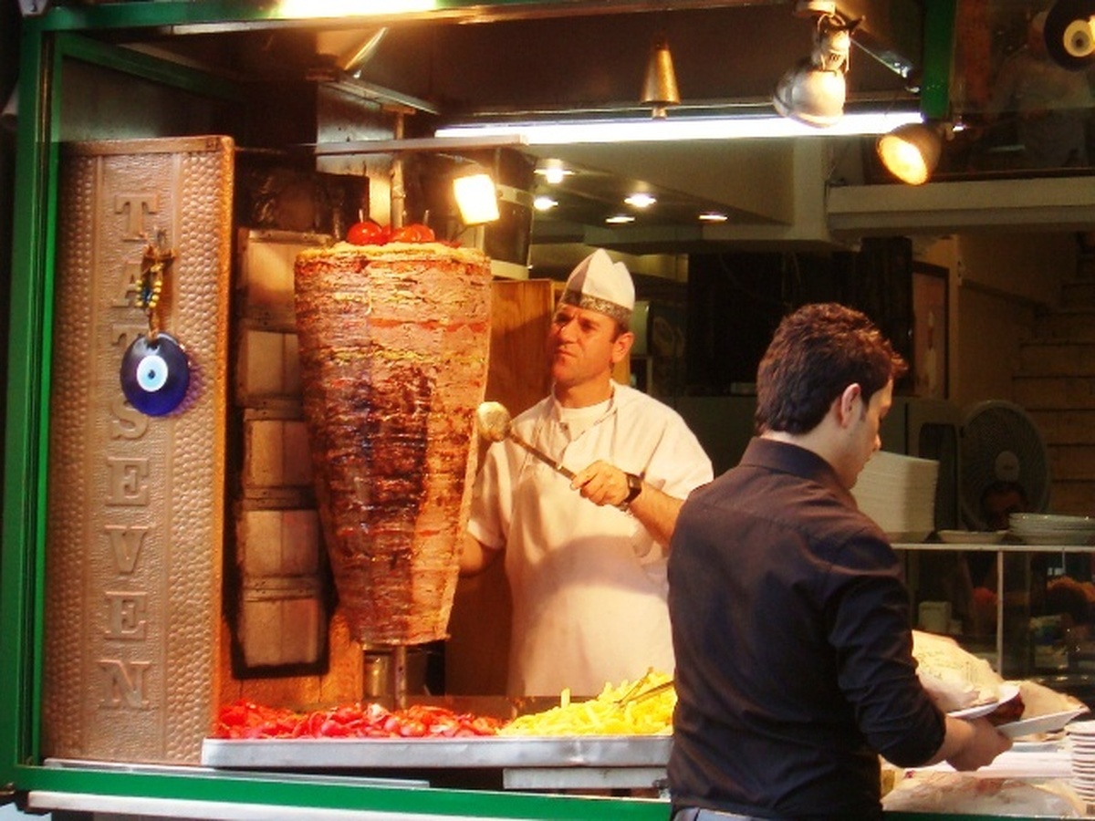 هشدار به سالم‌خورها در خوردن کباب ترکی، مرغ سوخاری و سالادبار‌ها