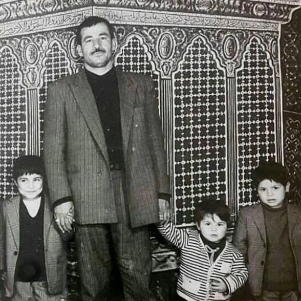 عکس از کودکی کیوت و بانمک علی دایی که دل همه رو برد