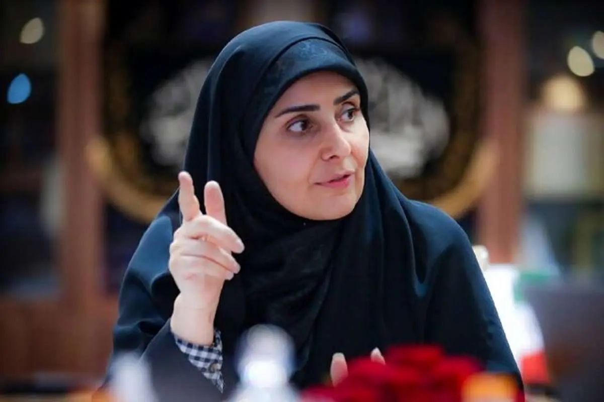 وزیر راه و شهرسازی: کیفیت و ایمنی سفر‌های نوروزی اربعین و حج باید ارتقا یابد
