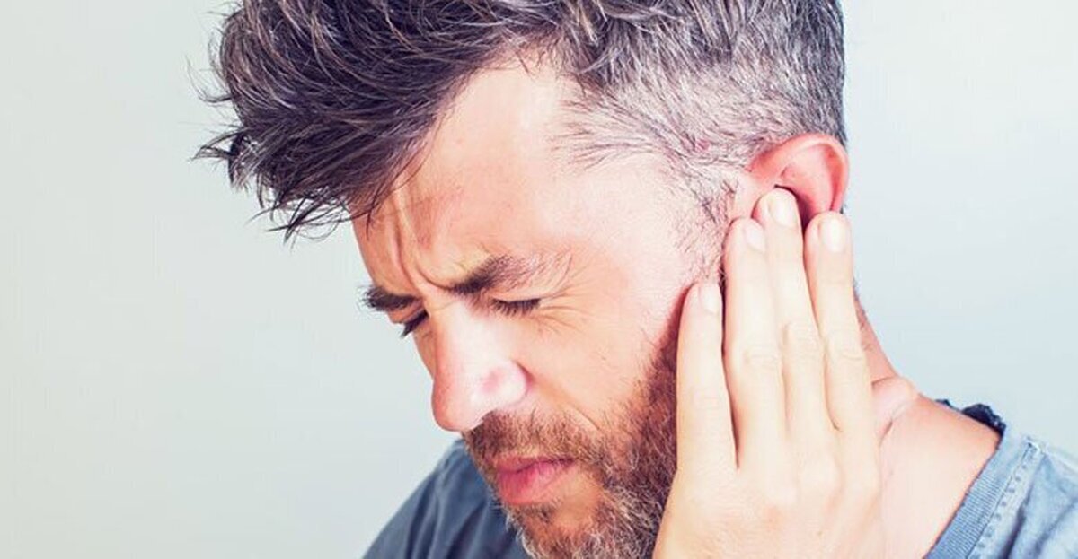 آیا وزوز گوش خطرناک است؟ چگونه از این صدای زجر آور خلاص شویم؟