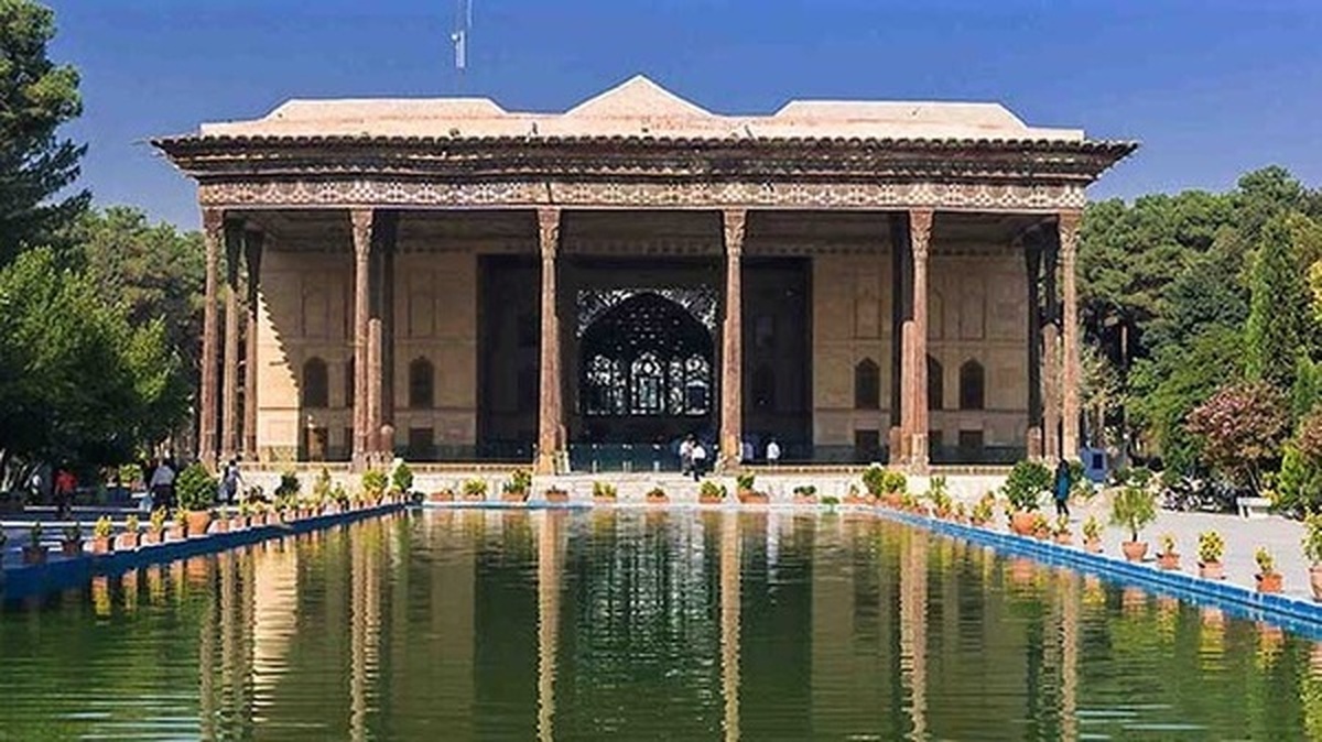 پس از ۹۴ سال ۴ سند مالکیت عمارت‌های تیموری و چهل‌ستون تحویل میراث فرهنگی می‌شود