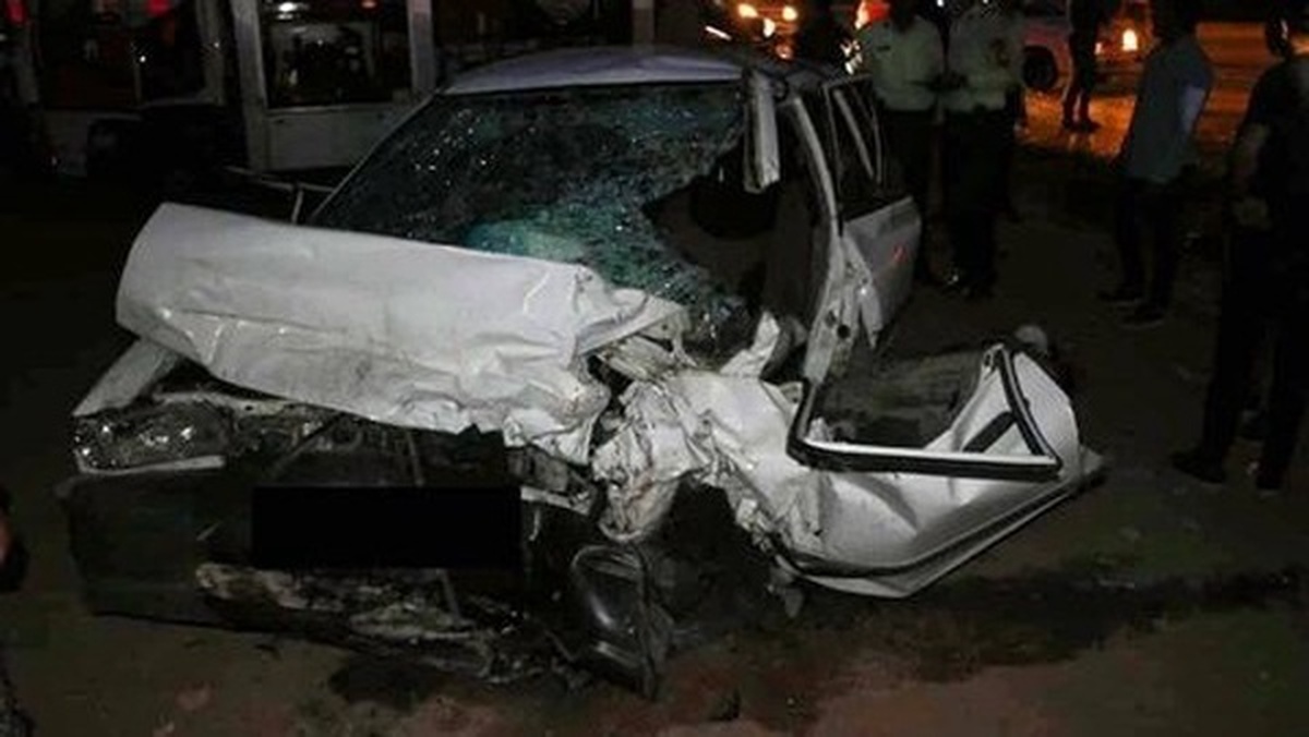 ۵ مصدوم و ۱ فوتی دراثر واژگونی خودرو سواری در اتوبان کاشان اصفهان