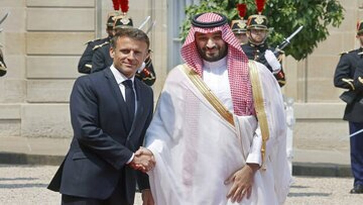 تأکید مکرون و «محمد بن سلمان» ولیعهد عربستان بر تشکیل یک دولت قدرتمند در لبنان