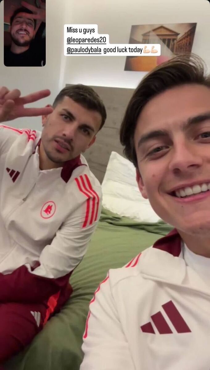 رفع دلتنگی سردار آزمون با همبازی هایش در رم! +عکس رفع دلتنگی سردار آزمون با همبازی هایش در رم! +عکس