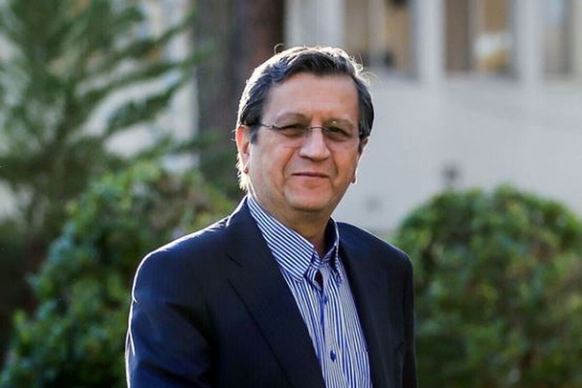 همتی دلار ۷۳ هزار تومانی را تکذیب کرد