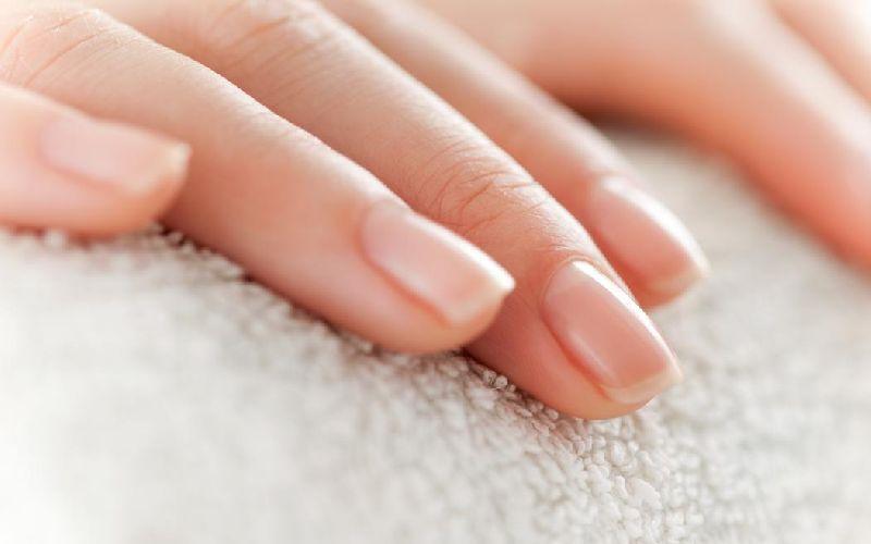 آیا لایه لایه شدن ناخن نشانه یک بیماری است؟