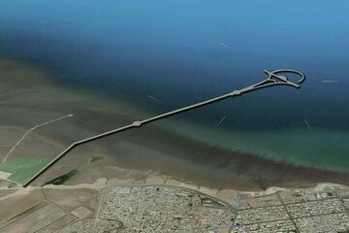 ساخت ومونتاژ سه فروند اسکله فلزی شناور بندرگاه نخل ناخدا بندرعباس