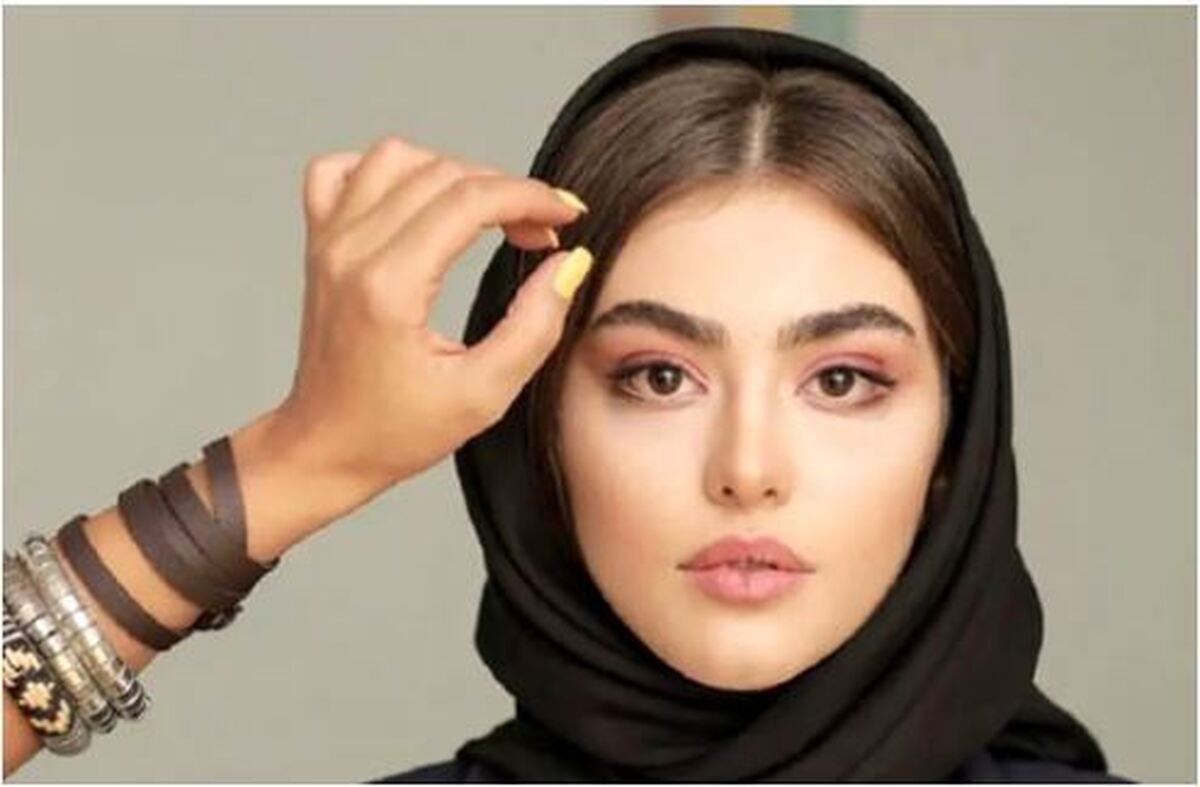 ریحانه پارسا در ترکیه به دردسر افتاد/خانم بازیگر با لباس زندان و دستبند! +عکس