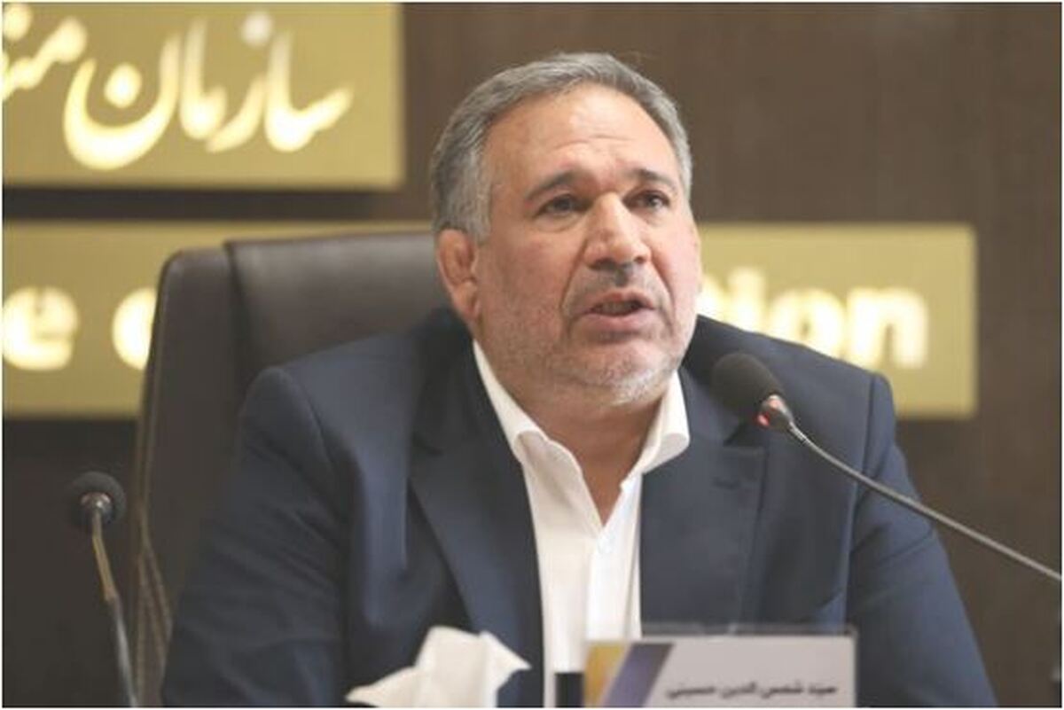 احیای قانون مناطق آزاد باید مهمترین اولویت کاری دولت و مجلس شود