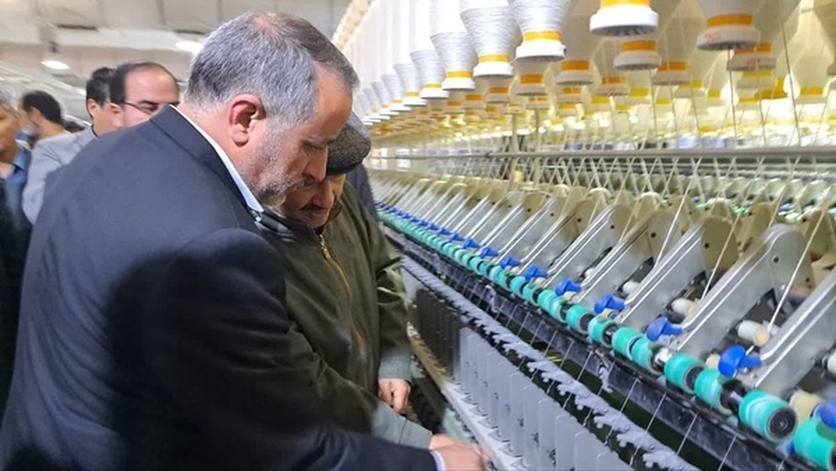 بازدید استاندار خراسان جنوبی از کارخانه نساخی فردوس