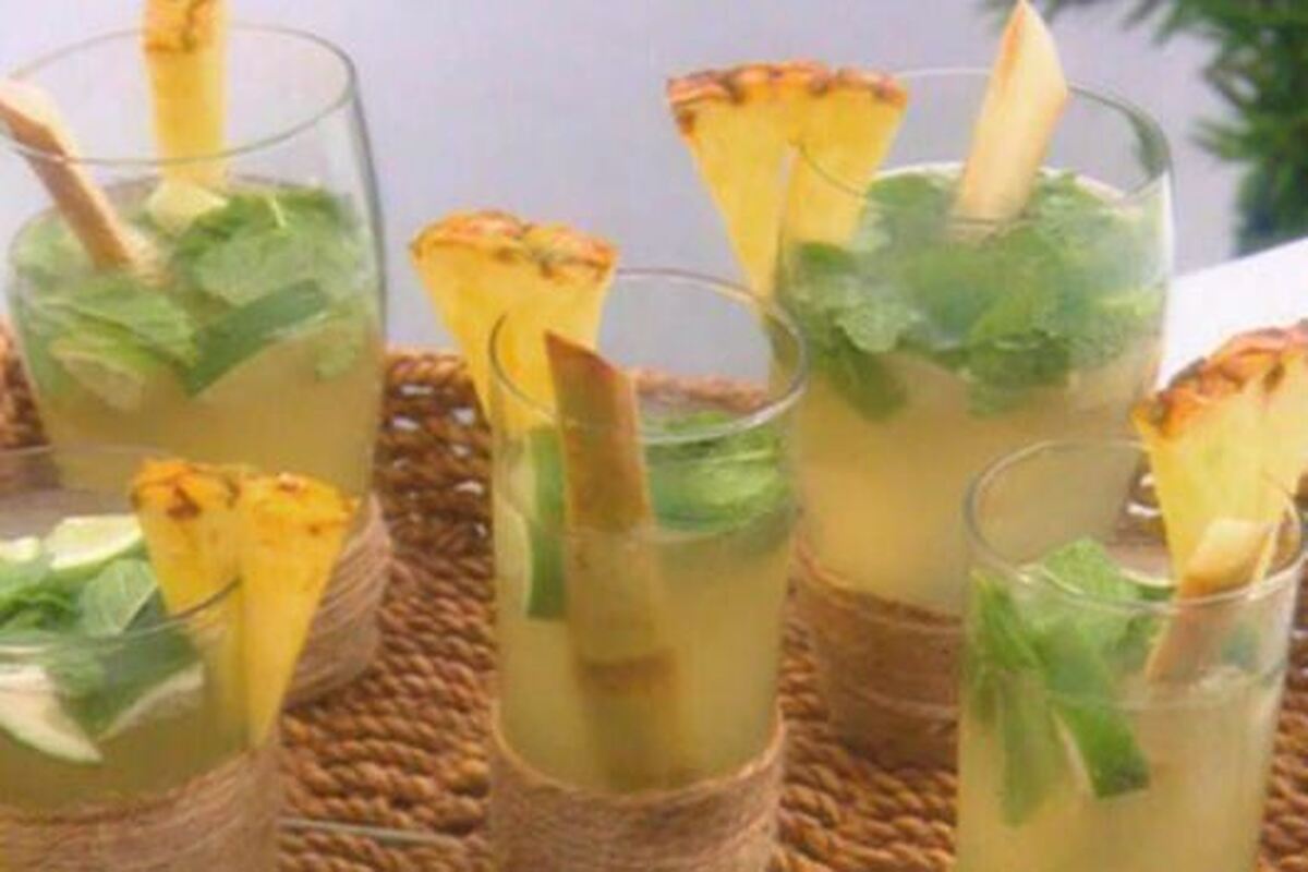 طرز تهیه موهیتو آناناس برای مهمانی و دورهمی