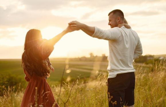 مزایای بیشمار داشتن رابطه جنسی در شب جمعه!