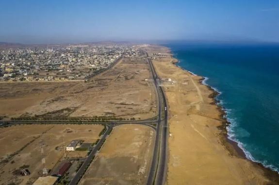 غار‌های سه‌گانه تیس؛مکانی مرموز در منطقه زرتشت نشین سیستان و بلوچستان