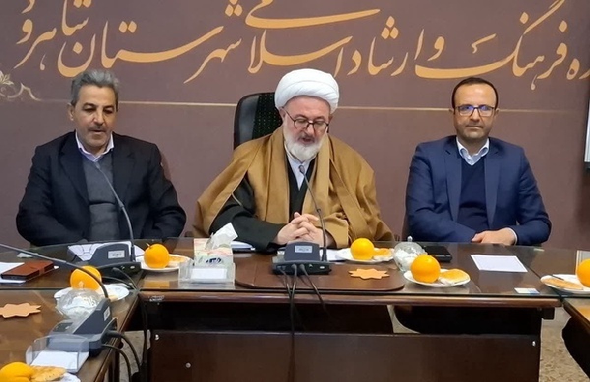 علامه مصباح و شهید سلیمانی سرداران مقاومت بصیرتی و امنیتی هستند