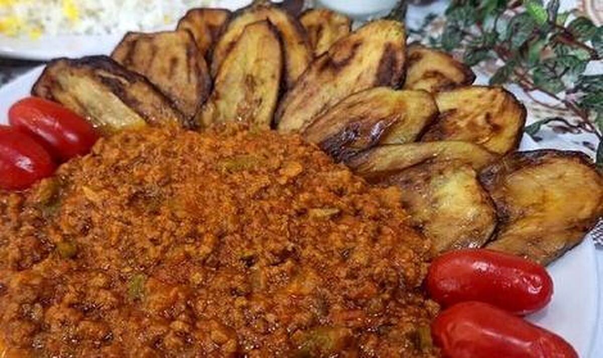 رسپی تهیه بورانی بادمجان به سبک کردی‌ها