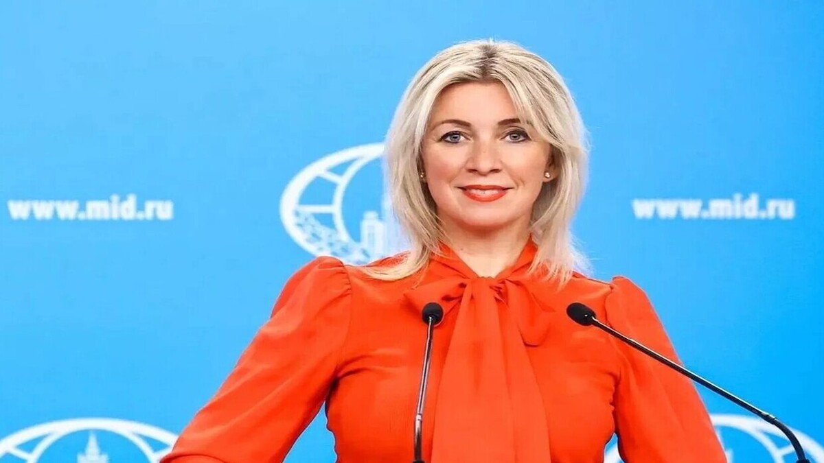 زاخارووا دلیل زلنسکی برای عدم حضور در مراسم تحلیف ترامپ را به سخره می‌گیرد
