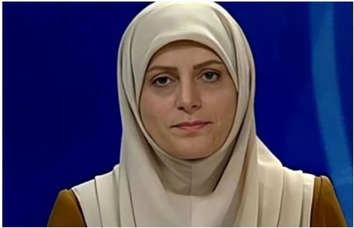 «سودابه حسنی دخت» خارج از کادر تلویزیون با استایل خودمانی!