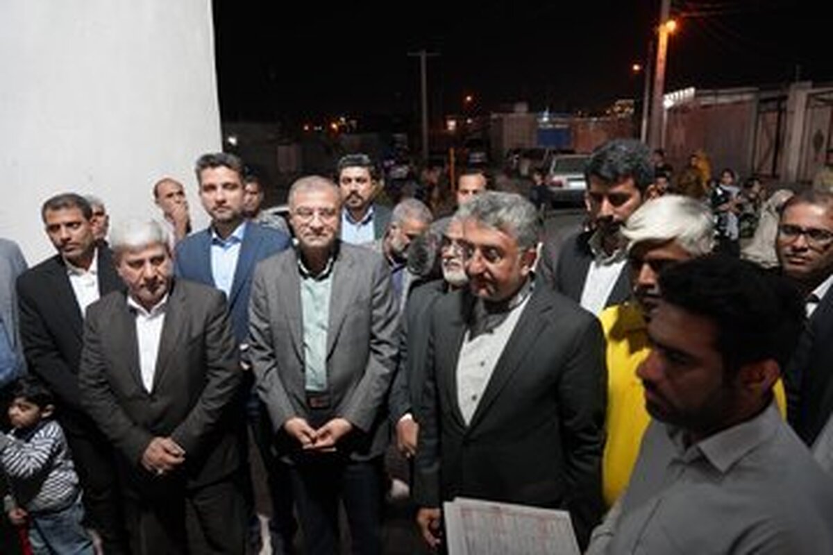 بهره برداری از زمین ورزشی «نخل پیرمرد» با سرمایه گذاری یک میلیارد تومانی