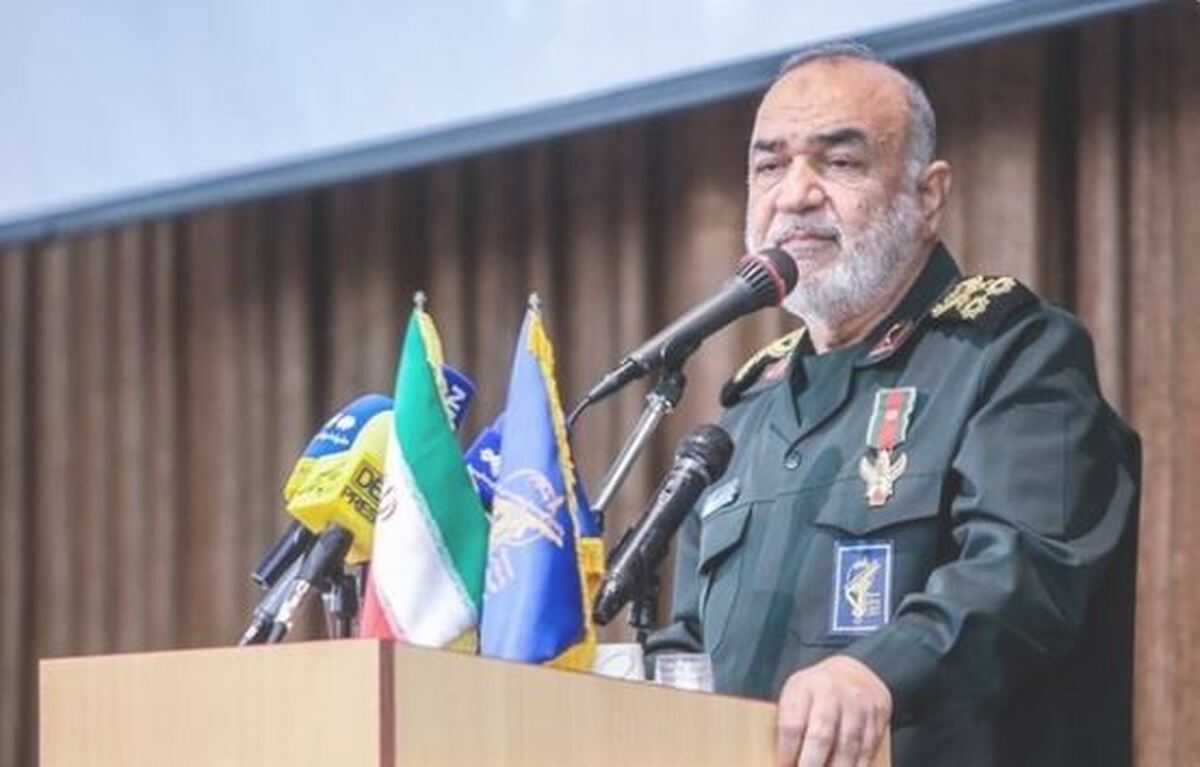 سرلشکر سلامی: نیازمند توزیع نهاد‌های ایجاد ادراک در جامعه هستیم
