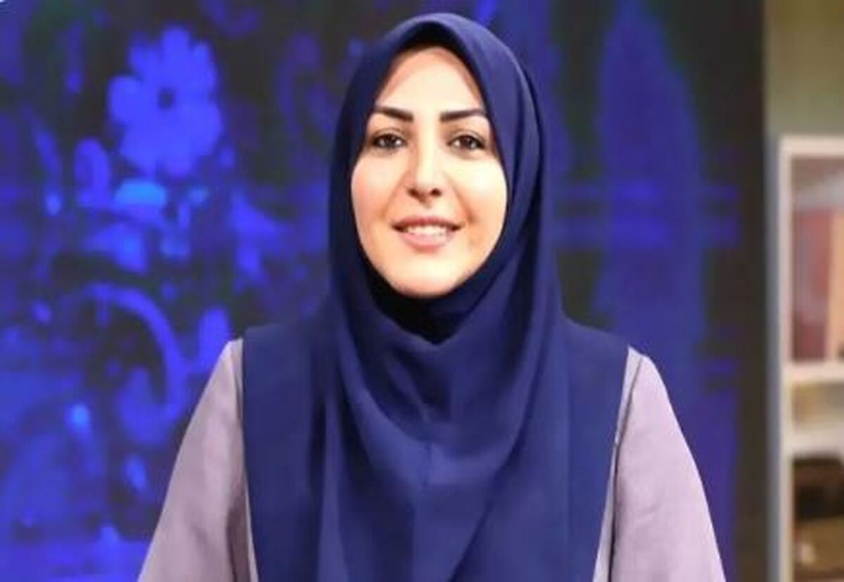 وقتی المیرا شریفی مقدم مسئولیت نگهداری از شترمرغ رو وسط برنامه زنده به عهده میگیره! +عکس