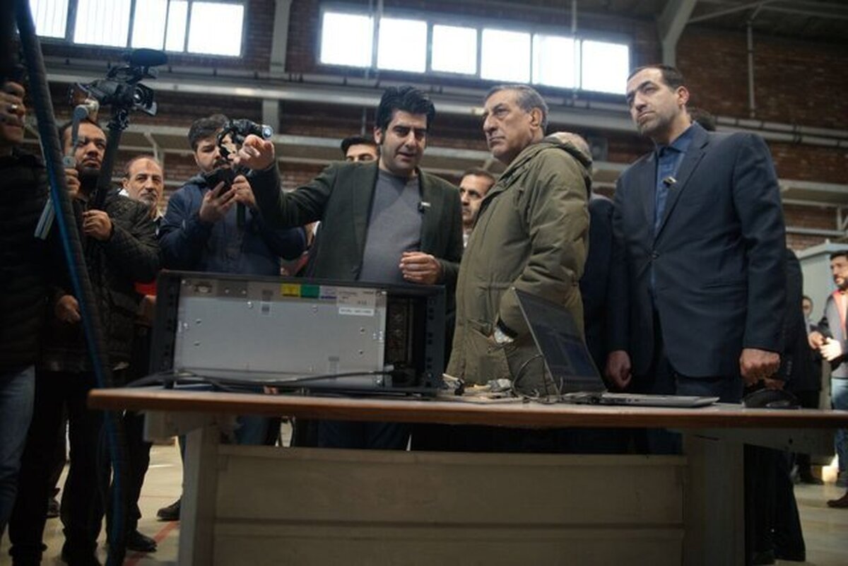 معاون رئیس‌جمهوری خط کیفیت‌سنجی خودرو‌های برقی را افتتاح کرد
