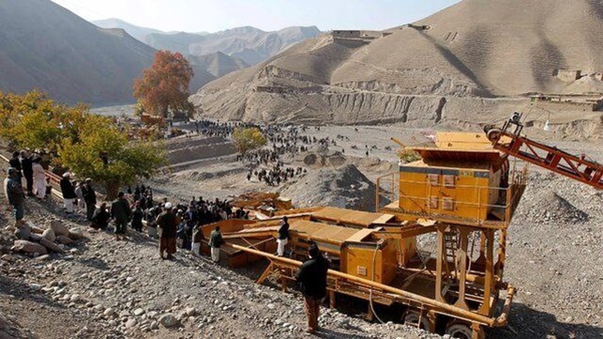 ایران و افغانستان در زمینه بهره‌برداری معادن همکاری می‌کنند