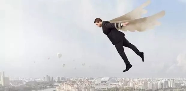 برای پرواز کردن انسان؛ بال‌ها باید چقدر بزرگ باشد؟