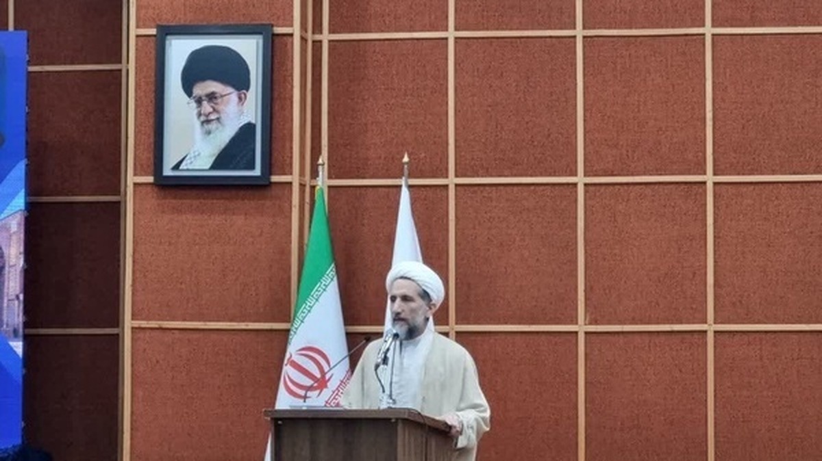 فارغ از تمایلات سیاسی یا قومی، از تمام ظرفیت‌ها استفاده خواهیم کرد