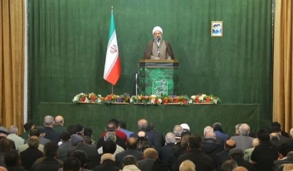 اتفاقات پیش از انقلاب باید برای نسل نو شفاف سازی شود