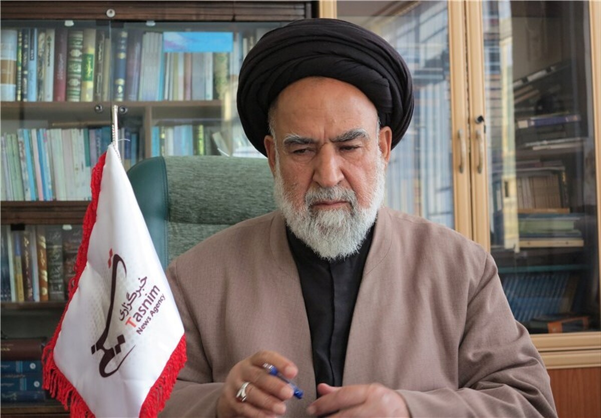 خدمات انقلاب و نظام برای نسل جوان تبیین شود