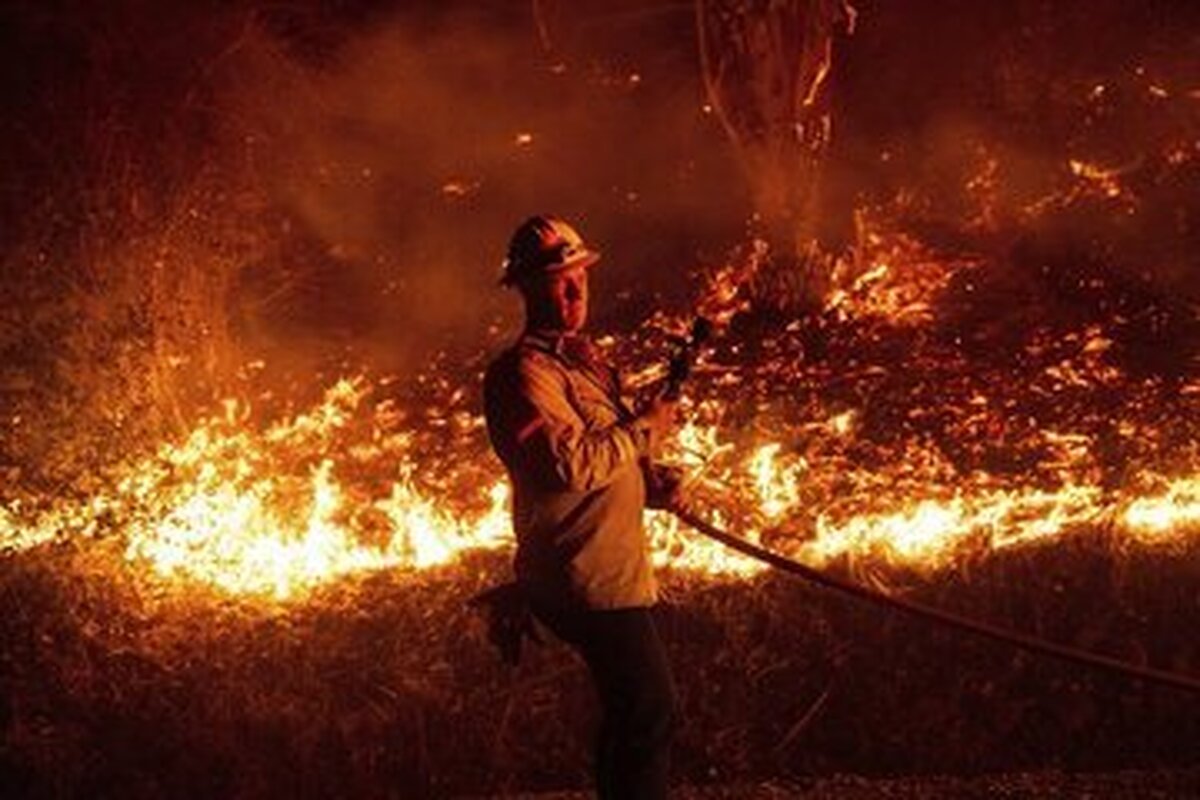 پس از ۲۴ روز آتش سوزی مرگبار کالیفرنیا مهار شد