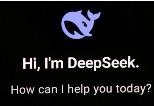 سازنده دیپ‌سیک (DeepSeek)؛ مردی که یک تنه ارزش شرکت‌های بزرگ آمریکا را کاش داد!