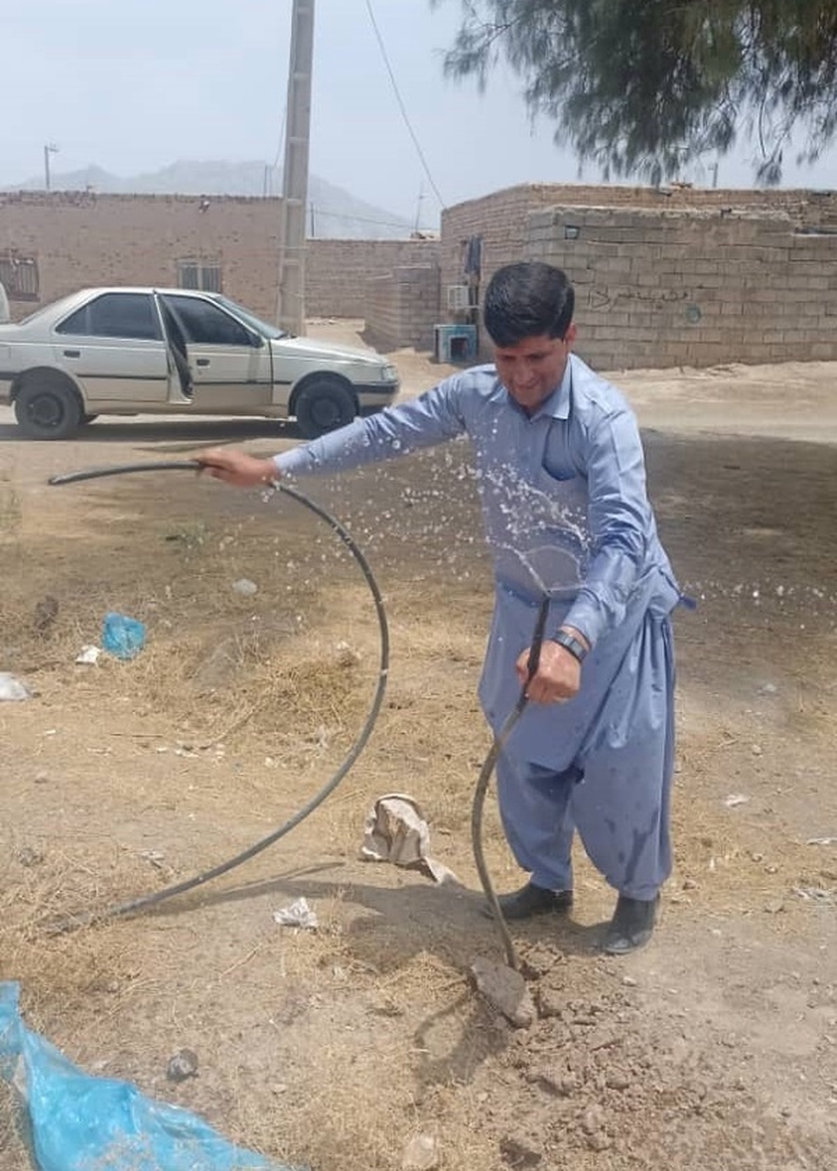 جمع‌آوری ۶۰۰ انشعاب غیرمجاز آب در تفتان