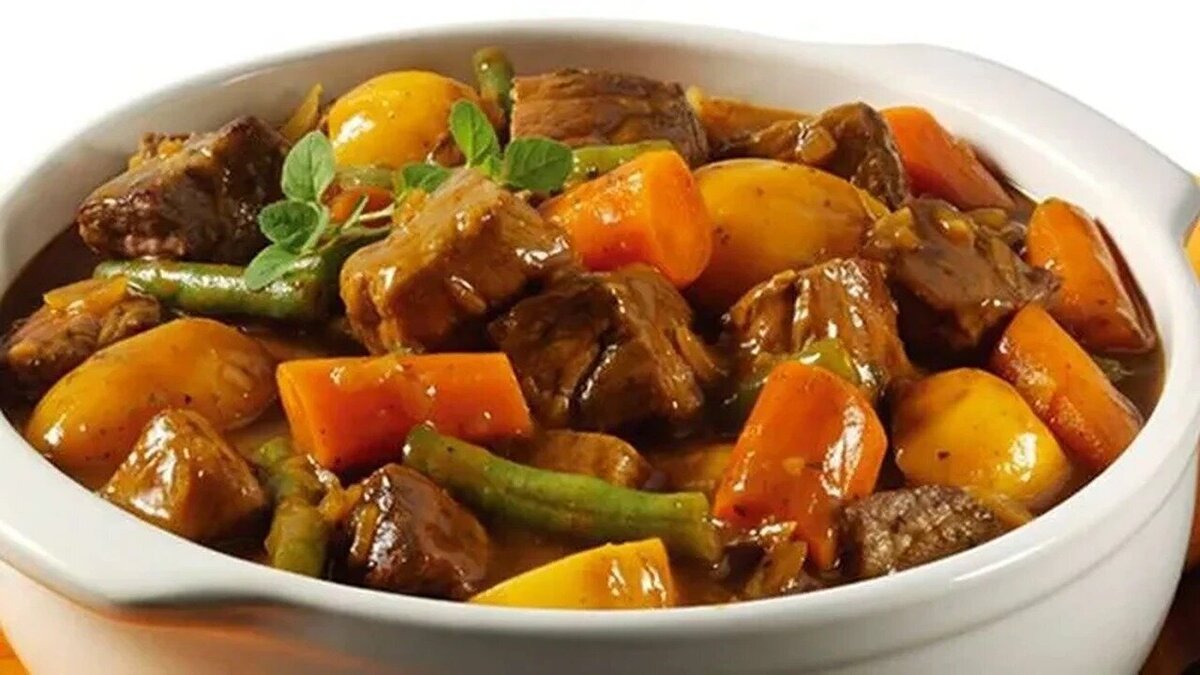 خوراک لوبیا سبز یک غذای نونی و به صرفه برای شام
