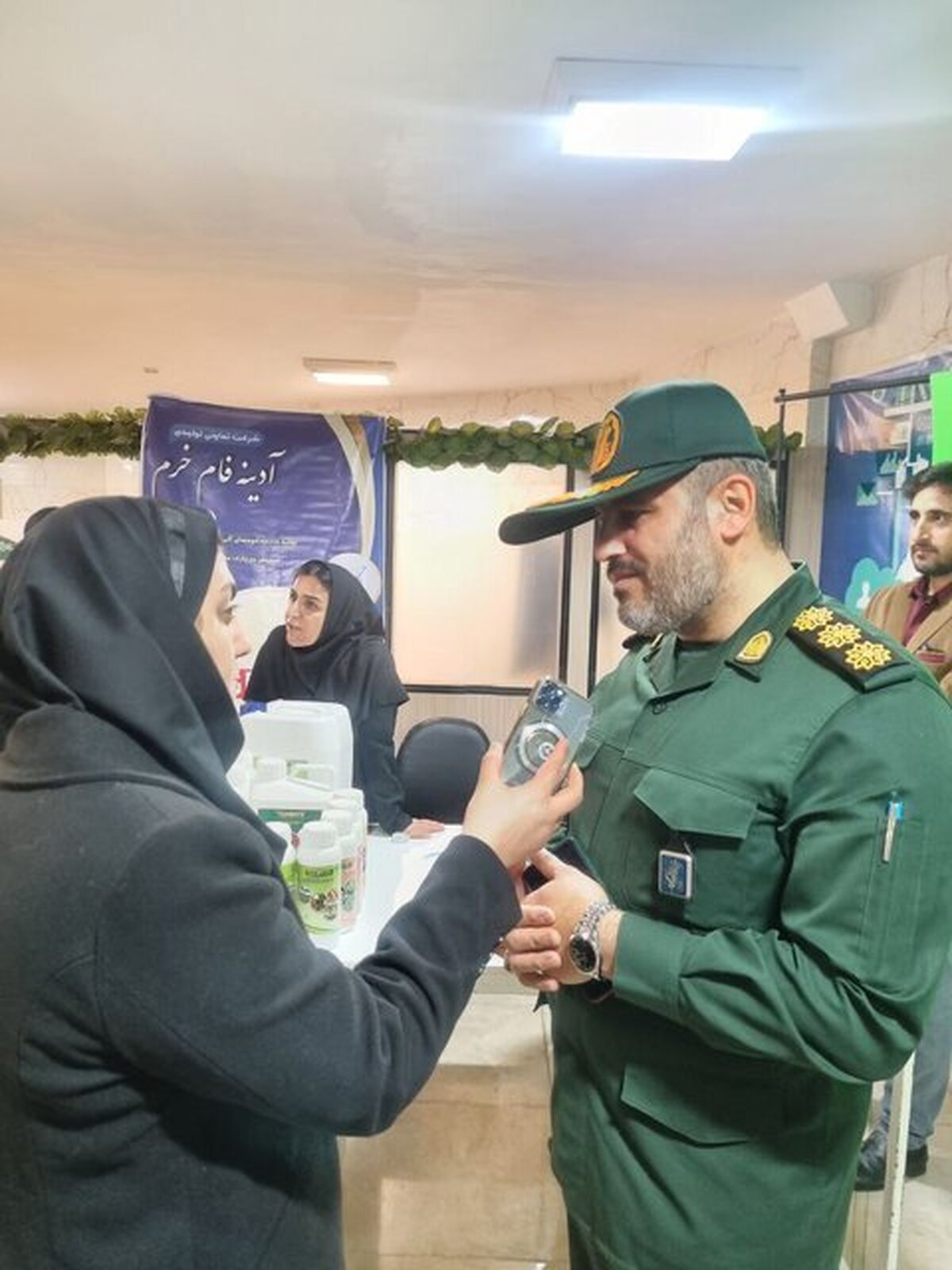 شرکت‌هایی که بتوانند اشتغال پایدار ایجاد و نفرات بیشتری را جذب کنند حمایت می‌کنیم