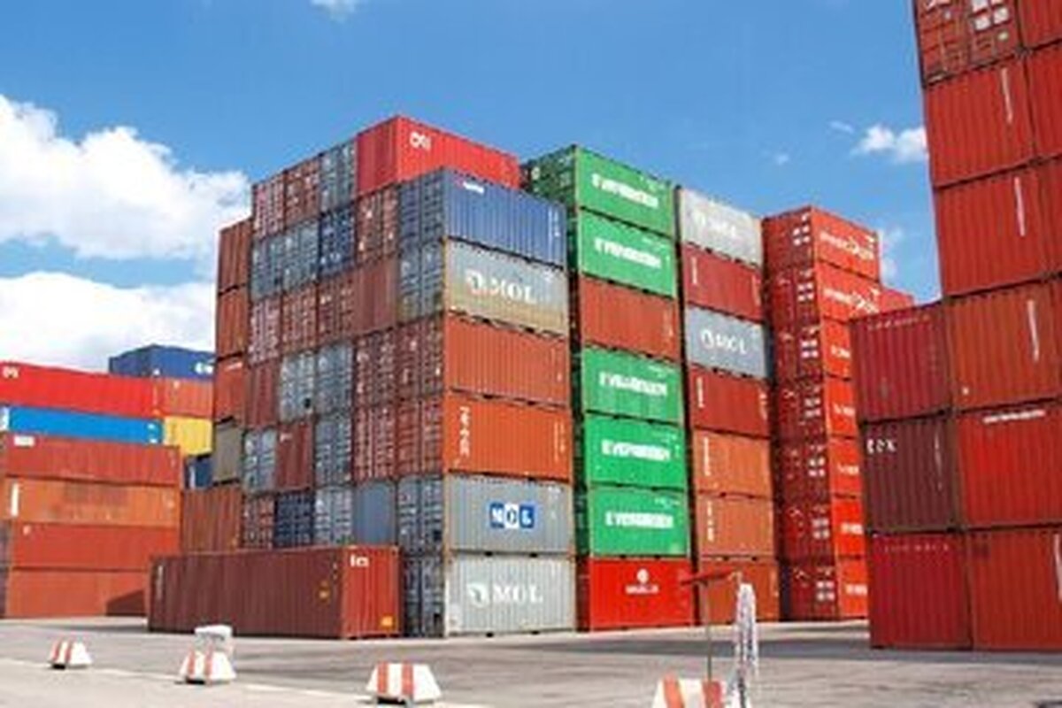 افزایش ۱۰.۲ درصدی عملیات کانتینری از ابتدای سالجاری تاکنون در بندرشهید رجایی
