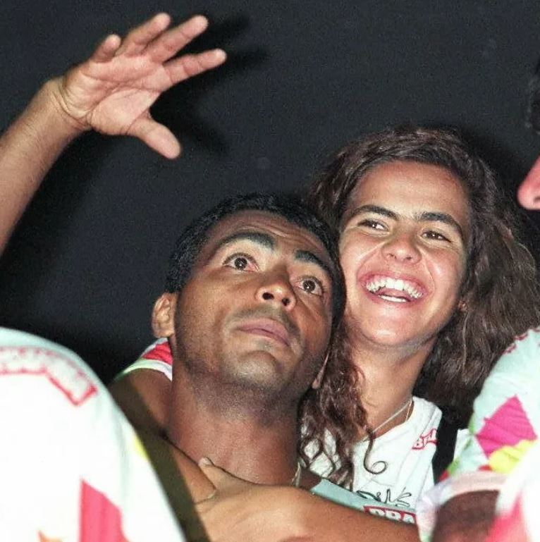 دنیای جنجالی روماریو؛ از روابط عاشقانه پرحاشیه تا آمار بحثبرانگیز گلها دنیای جنجالی روماریو؛ از روابط عاشقانه پرحاشیه تا آمار بحثبرانگیز گلها