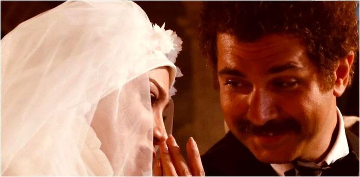 عکس خانوادگی «طلا» کنار همسر و خانواده همسرش در پشت صحنه سریال سوجان