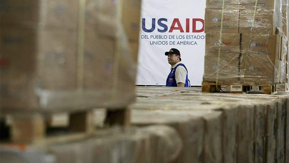 معاون رئیس جمهور ونزوئلا USAID را به تأمین مالی مخالفان متهم کرد